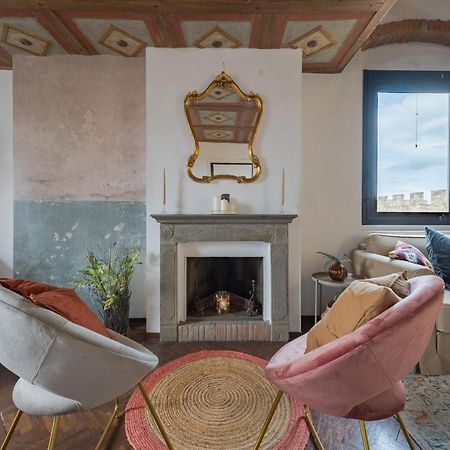 Via Lamberti, 3 - Florence Charming Apartments - Charming And Historic 5Th-Floor Attic Apartment With Elevator In A Building At The Heart Of Vibrant Florence, Just A 2-Minute Walk From All Attractions ภายนอก รูปภาพ